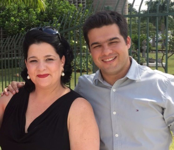 2017315_FOTO - Carol Moura e Tiago Lobo